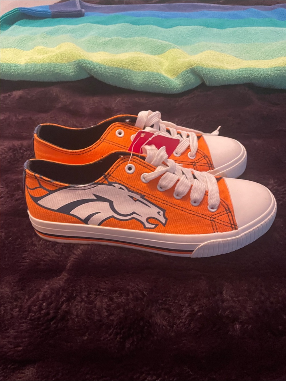 FOCO Women's Denver Broncos Orange Low-Top Canvas Sneakers